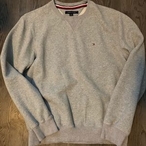 Tommy Hilfiger sweater